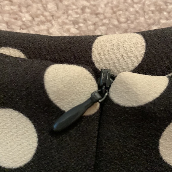 💜💲 FINAL PRICE DROP 💜 Short black and white polka dot dress - Picture 4 of 9